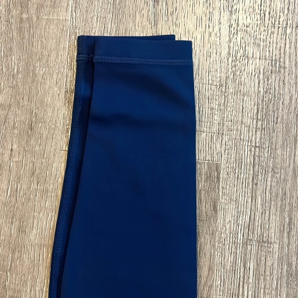 Lululemon align hr pant 28” - Picture 5 of 6